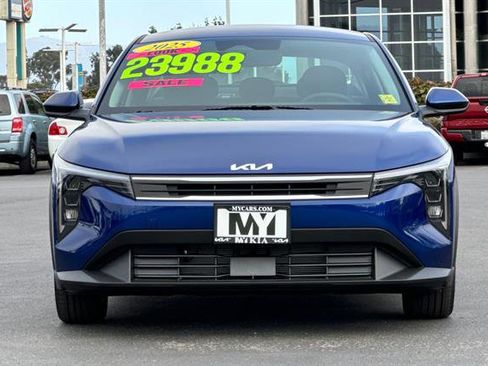 New 2025 Kia K4 LXS image 9