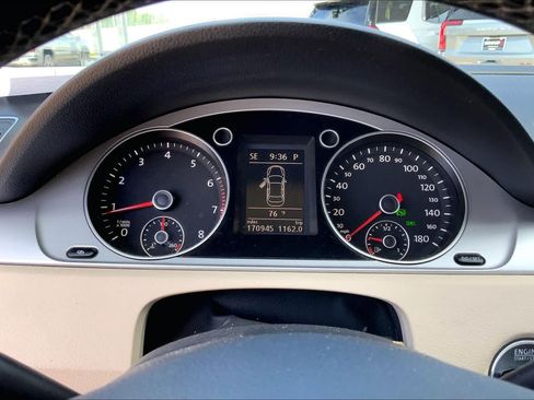 Used 2012 Volkswagen CC Sport FWD image 24