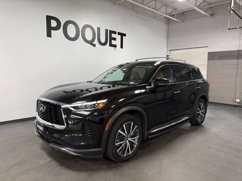 Used 2023 INFINITI QX60 Sensory w/ Vision Package AWD/4WD image 2