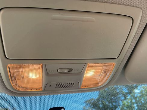 Used 2014 Honda CR-V LX image 20