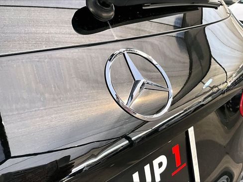 Used 2019 Mercedes-Benz GLC 350e 4MATIC image 10