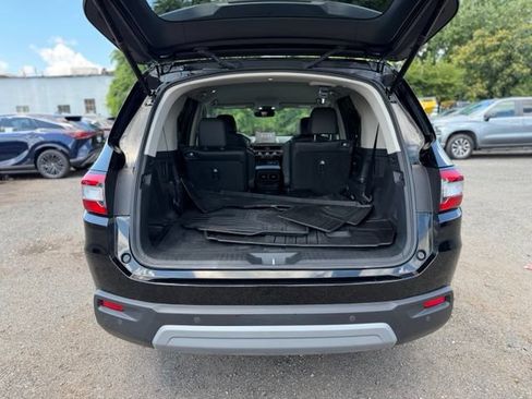 Used 2023 Honda Pilot EX-L image 10