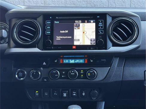 Used 2019 Toyota Tacoma TRD Off-Road AWD/4WD image 21