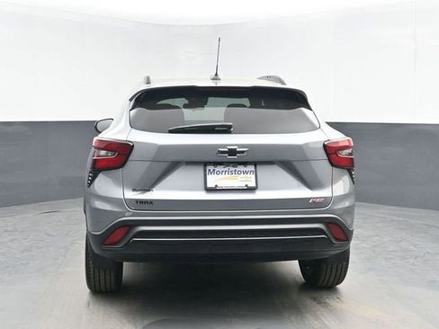 New 2026 Chevrolet Trax RS w/ Sunroof Package image 13