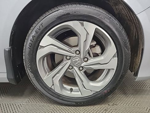 Used 2020 Honda Accord EX image 46