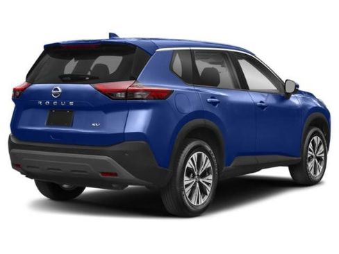 Used 2021 Nissan Rogue SV image 2