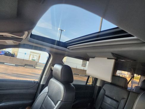 Used 2015 GMC Yukon XL Denali w/ Touring Package image 18