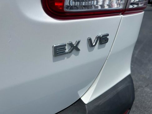 Used 2011 Kia Sorento EX FWD image 32