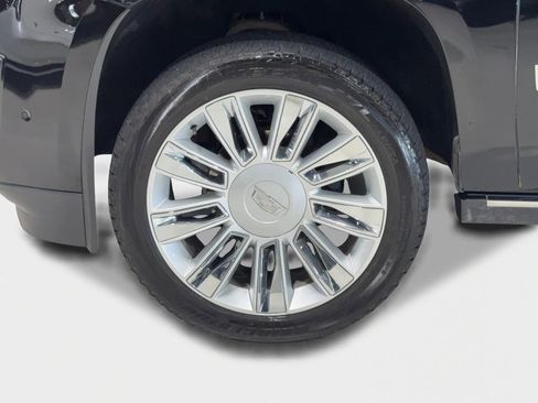 Used 2019 Cadillac Escalade Platinum image 38
