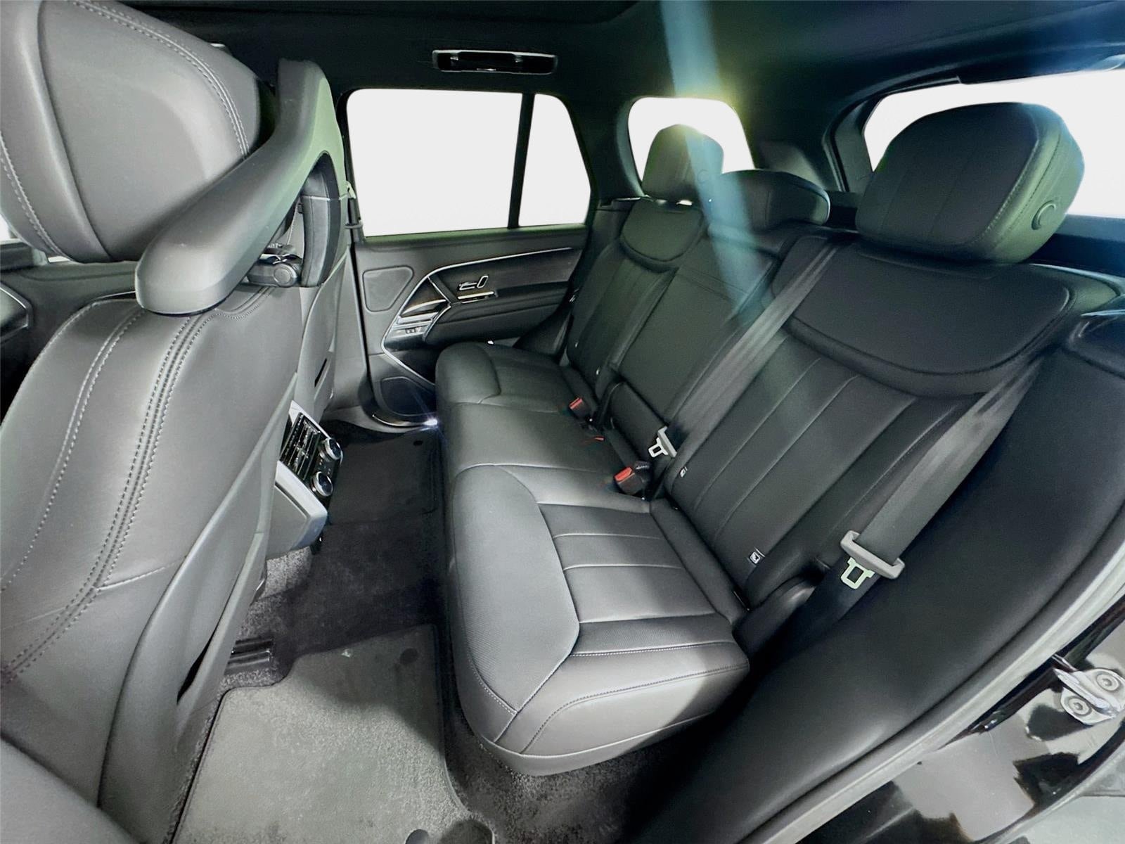 New 2026 Land Rover Range Rover SE AWD/4WD image 24