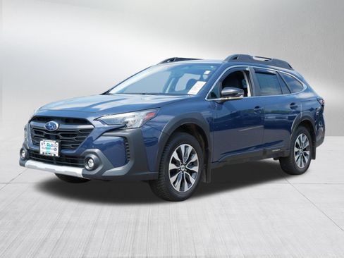 Certified 2023 Subaru Outback Limited XT AWD/4WD image 3