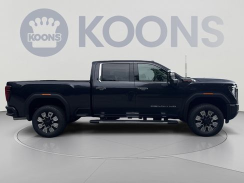 New 2026 GMC Sierra 2500 Denali w/ Denali Reserve Package AWD/4WD image 5