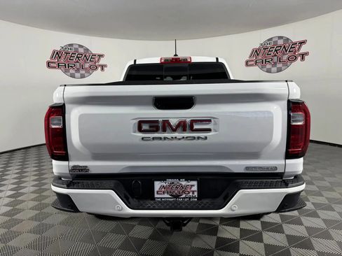 Used 2025 GMC Canyon Elevation AWD/4WD image 6