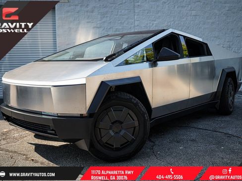 Used 2025 Tesla Cybertruck AWD Crew Cab image 1