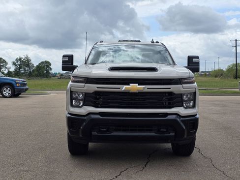 New 2026 Chevrolet Silverado 2500 Custom AWD/4WD image 2