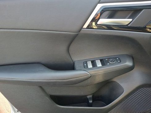 Used 2022 Mitsubishi Outlander SE AWD/4WD image 12