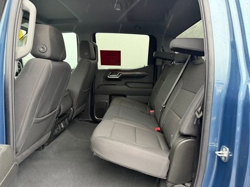 Used 2024 Chevrolet Silverado 1500 LT AWD/4WD image 16