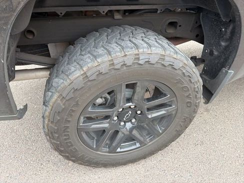 Used 2024 Chevrolet Silverado 1500 LT Trail Boss w/ Convenience Package II image 14