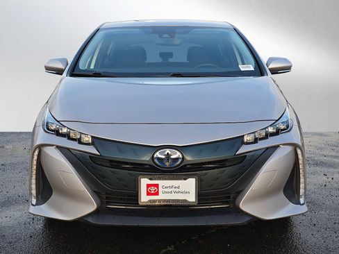 Used 2022 Toyota Prius Prime LE image 8
