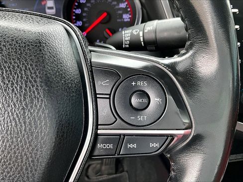 Used 2019 Toyota Camry XSE image 12