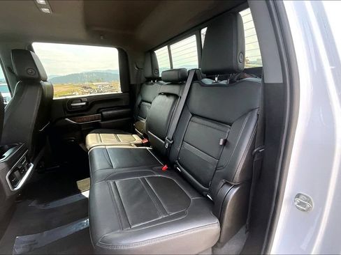 Used 2020 GMC Sierra 2500 Denali w/ Denali Ultimate Package AWD/4WD image 27