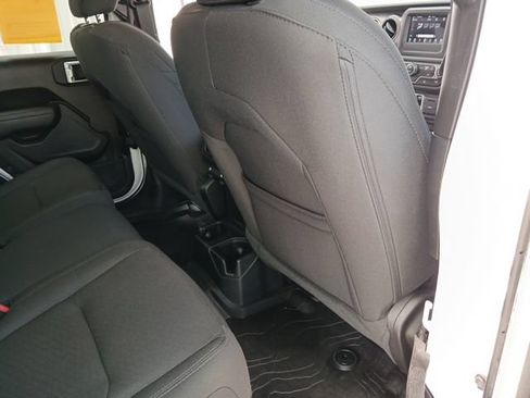 Used 2022 Jeep Gladiator Sport AWD/4WD image 21