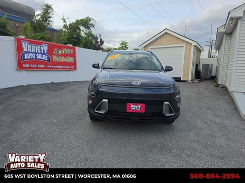 Used 2025 Hyundai Kona SEL AWD/4WD image 1