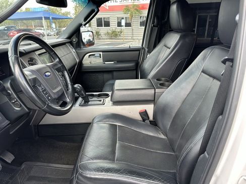 Used 2017 Ford Expedition XLT w/ Equipment Group 202A image 14