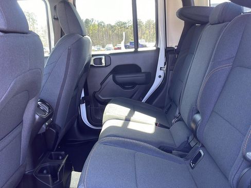 New 2026 Jeep Gladiator Sport AWD/4WD image 25