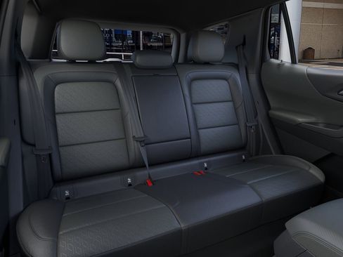 New 2026 Chevrolet Equinox LT image 17