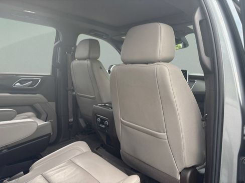Used 2023 Chevrolet Tahoe Z71 w/ Luxury Package AWD/4WD image 22