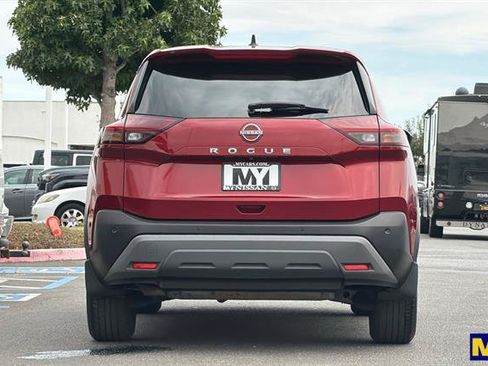 Used 2022 Nissan Rogue S FWD image 5