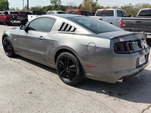 Used 2014 Ford Mustang GT image 3