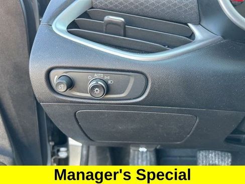Used 2024 Chevrolet Malibu LT FWD image 18