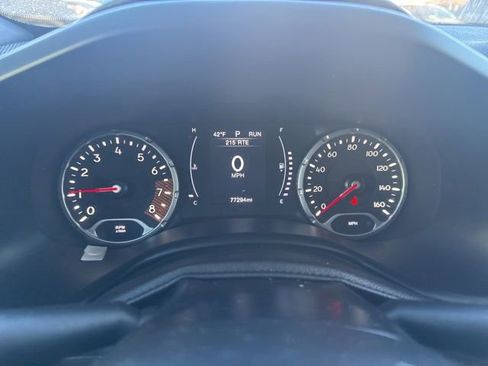 Used 2020 Jeep Renegade Latitude image 10