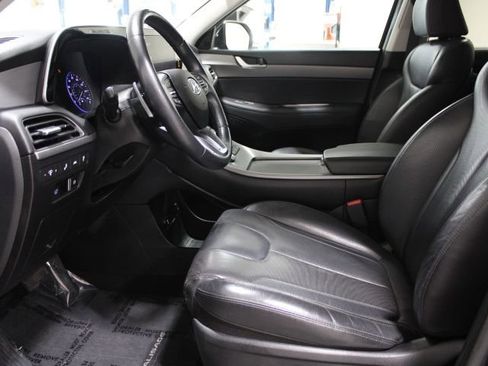 Used 2021 Hyundai Palisade SEL w/ Premium Package image 17