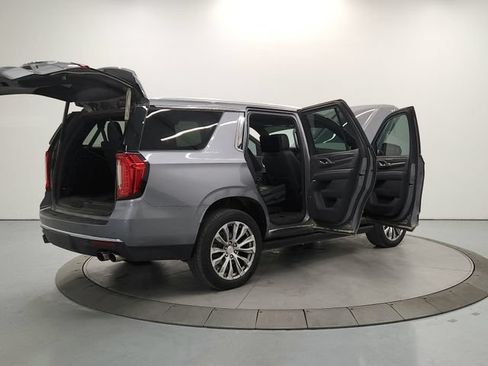 Used 2021 GMC Yukon Denali w/ Denali Premium Package AWD/4WD image 15
