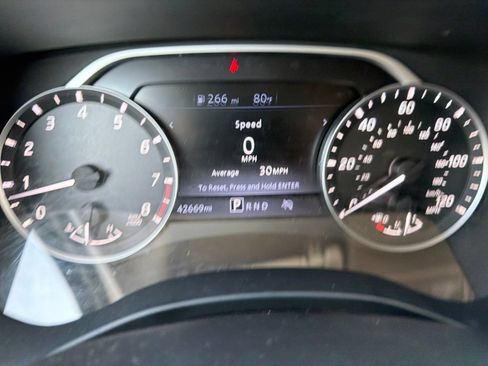 Used 2024 Nissan Frontier SV RWD image 6