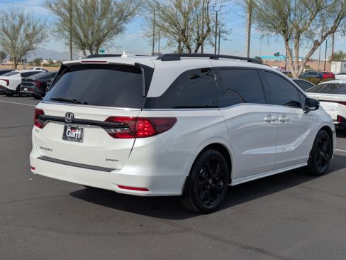 Used 2024 Honda Odyssey Sport image 5