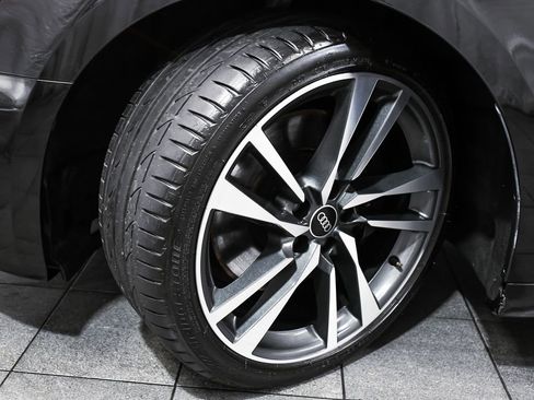 Used 2024 Audi S5 Premium w/ Convenience Package image 7