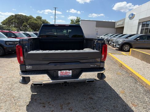 Used 2021 GMC Sierra 1500 SLT AWD/4WD image 28
