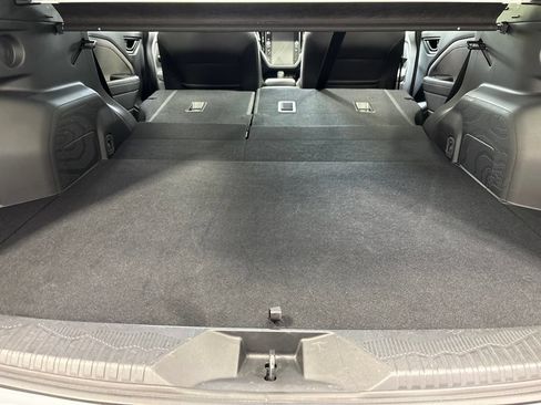 Used 2025 Subaru Forester Premium AWD/4WD image 39