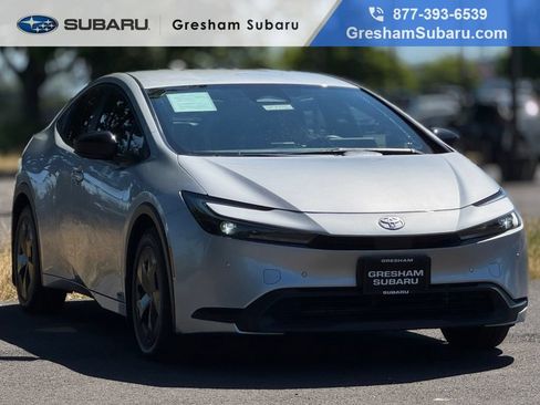 Used 2025 Toyota Prius LE AWD/4WD image 1