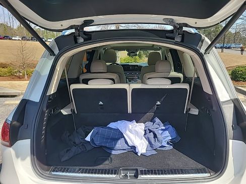 Used 2023 Mercedes-Benz GLS 450 4MATIC image 9