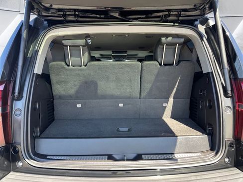 Used 2015 Chevrolet Tahoe LT image 24