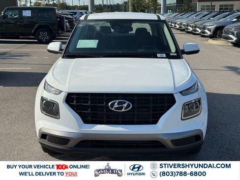 New 2026 Hyundai Venue SE image 6