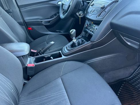 Used 2018 Ford Focus SE image 15
