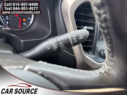 Used 2017 GMC Acadia Denali image 25