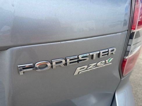 Used 2015 Subaru Forester 2.5i Premium w/ All-Weather Package AWD/4WD image 6