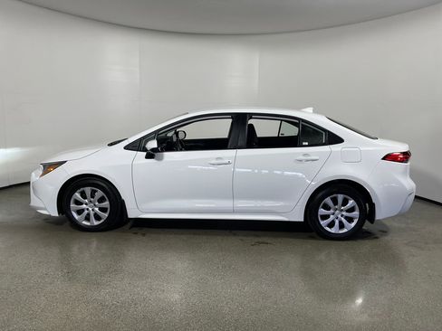 Certified 2025 Toyota Corolla LE FWD image 6